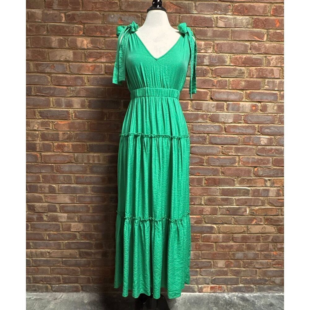 Fanco Women’s Green Sleeveless V Neck Tiered Maxi Dress Sz Medium